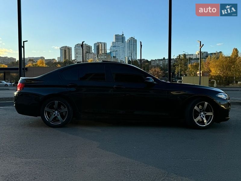 Фото BMW 5 Series з оголошення AUTO.RIA