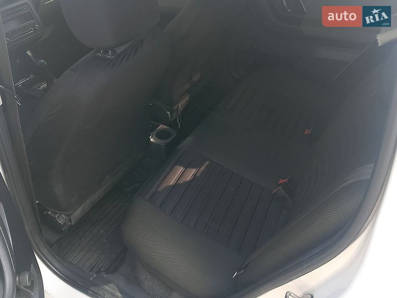 Фото Skoda Fabia з оголошення AUTO.RIA