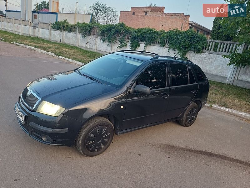 Фото Skoda Fabia з оголошення AUTO.RIA