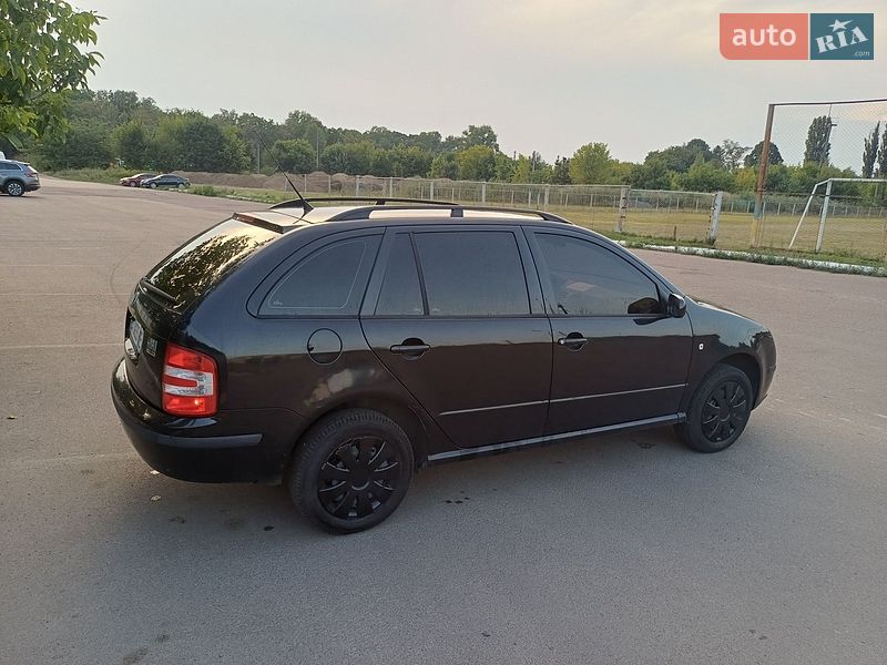 Фото Skoda Fabia з оголошення AUTO.RIA