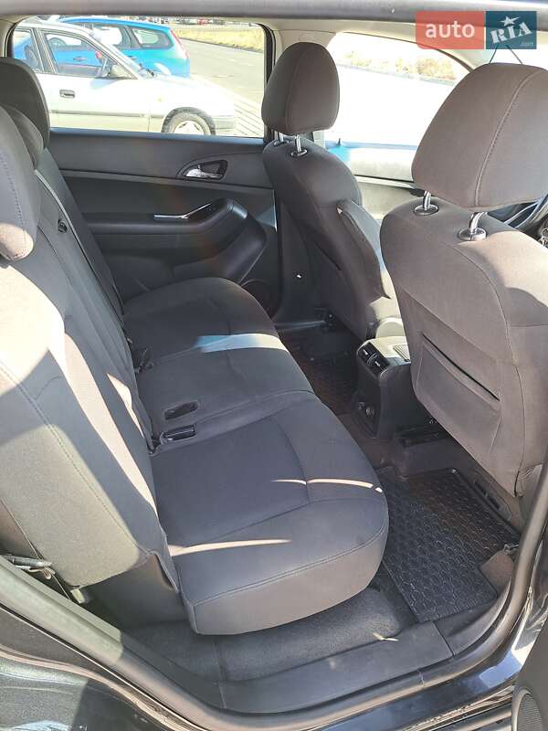 Фото Chevrolet Orlando з оголошення AUTO.RIA