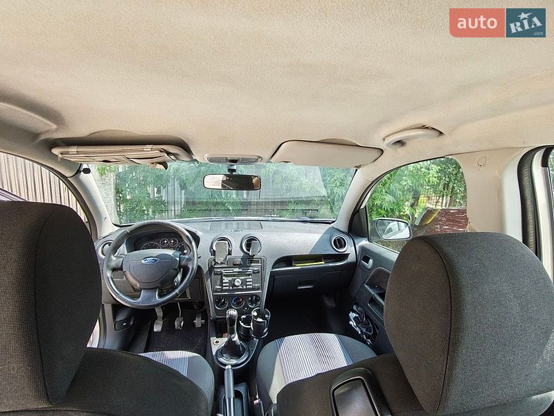 Фото Ford Fusion з оголошення AUTO.RIA
