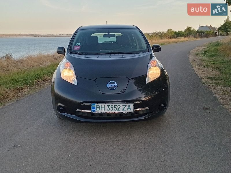 Фото Nissan Leaf з оголошення AUTO.RIA