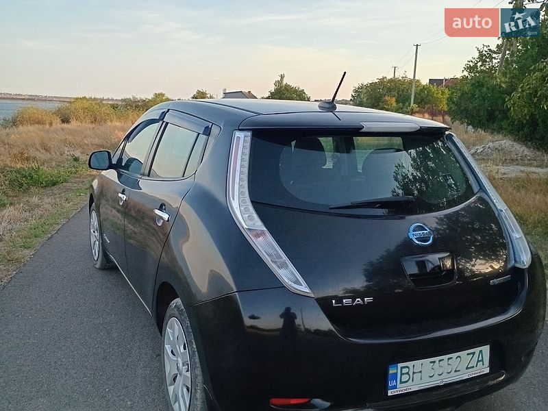 Фото Nissan Leaf з оголошення AUTO.RIA