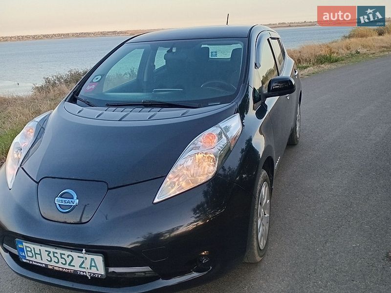 Фото Nissan Leaf з оголошення AUTO.RIA