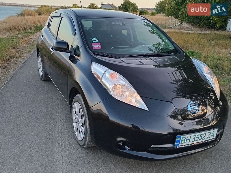 Фото Nissan Leaf з оголошення AUTO.RIA
