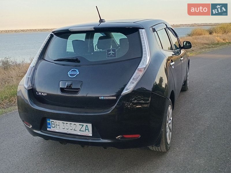 Фото Nissan Leaf з оголошення AUTO.RIA