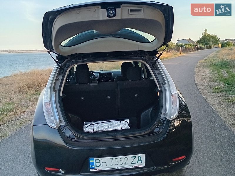 Фото Nissan Leaf з оголошення AUTO.RIA