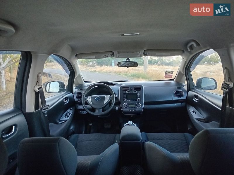 Фото Nissan Leaf з оголошення AUTO.RIA