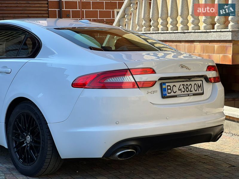 Фото Jaguar XF з оголошення AUTO.RIA