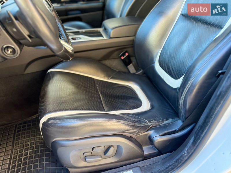 Фото Jaguar XF з оголошення AUTO.RIA
