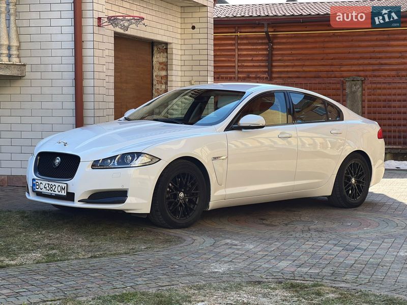 Фото Jaguar XF з оголошення AUTO.RIA