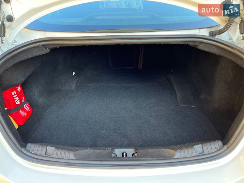 Фото Jaguar XF з оголошення AUTO.RIA