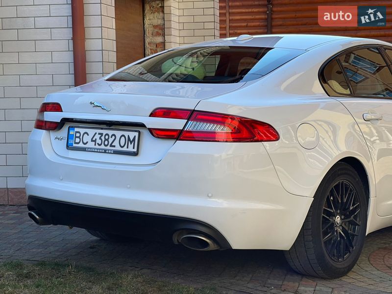 Фото Jaguar XF з оголошення AUTO.RIA
