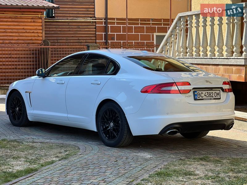 Фото Jaguar XF з оголошення AUTO.RIA