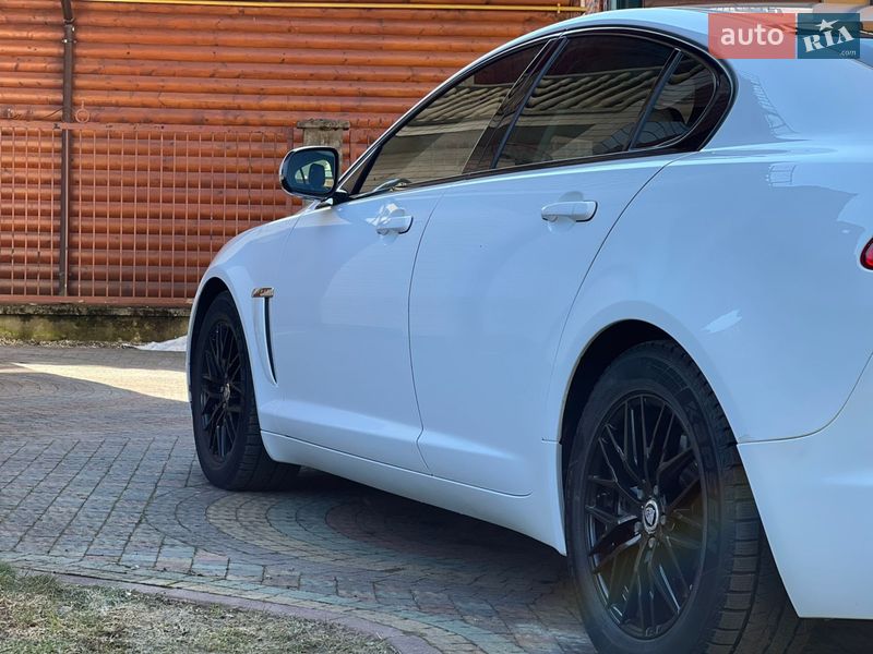 Фото Jaguar XF з оголошення AUTO.RIA