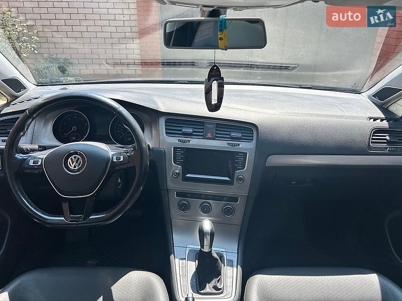 Фото Volkswagen Golf з оголошення AUTO.RIA