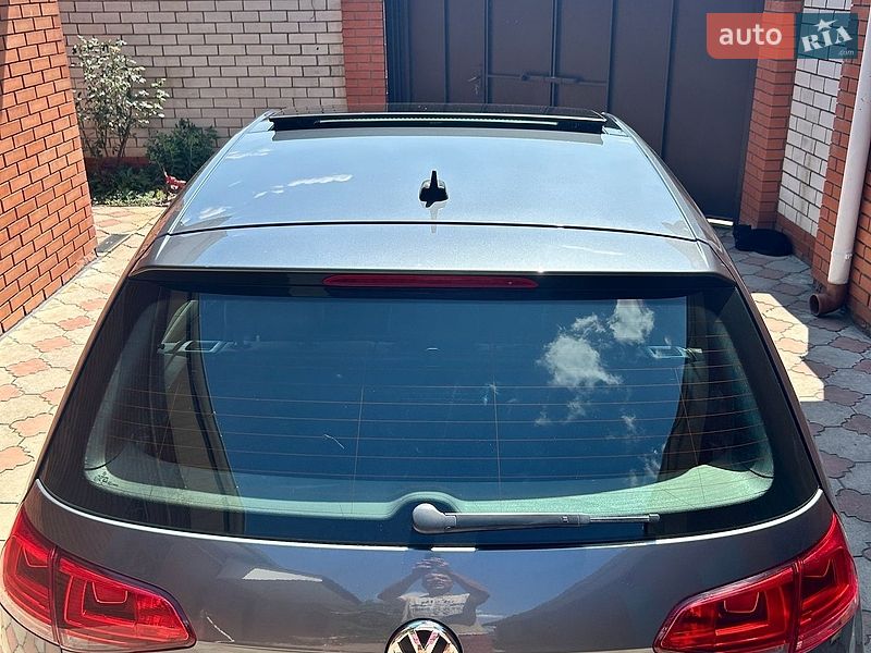Фото Volkswagen Golf з оголошення AUTO.RIA