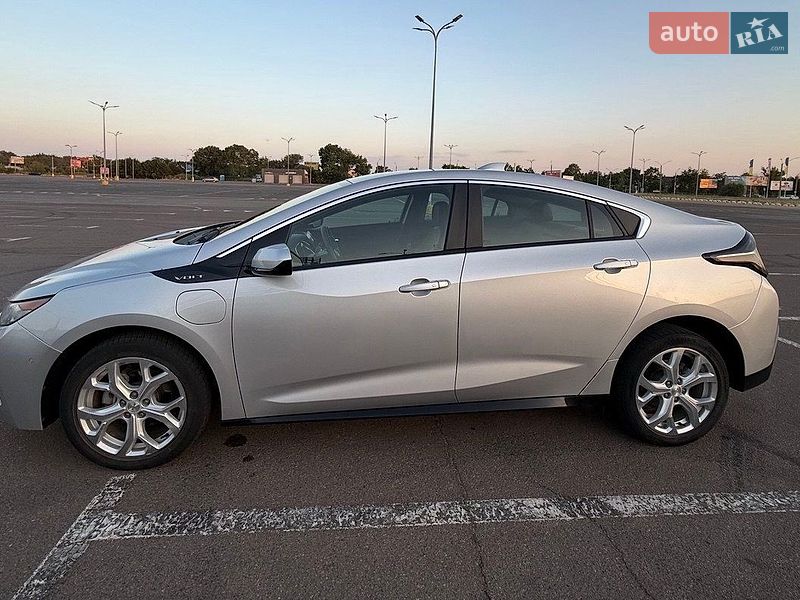 Фото Chevrolet Volt з оголошення AUTO.RIA