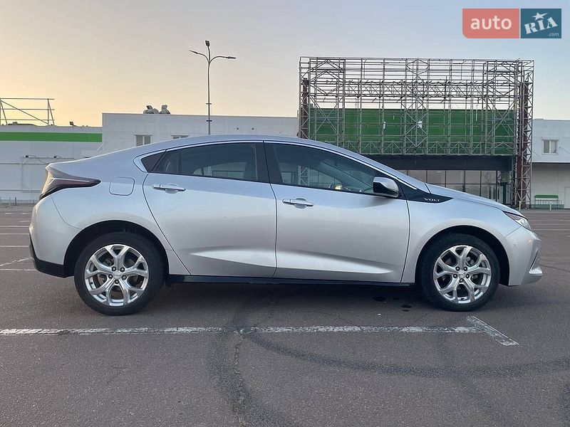 Фото Chevrolet Volt з оголошення AUTO.RIA