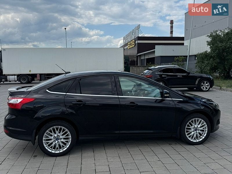 Фото Ford Focus з оголошення AUTO.RIA