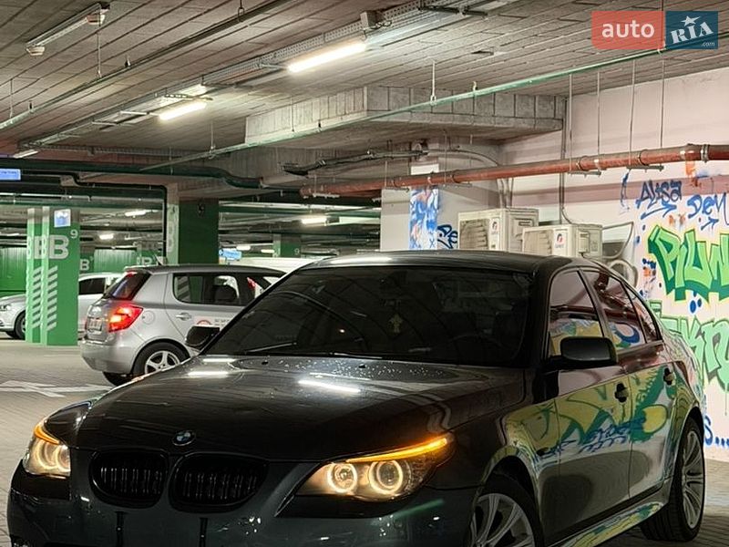 Фото BMW 5 Series з оголошення AUTO.RIA