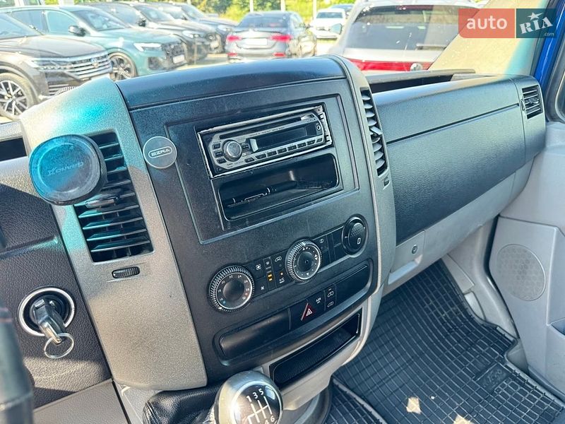 Фото Volkswagen Crafter з оголошення AUTO.RIA