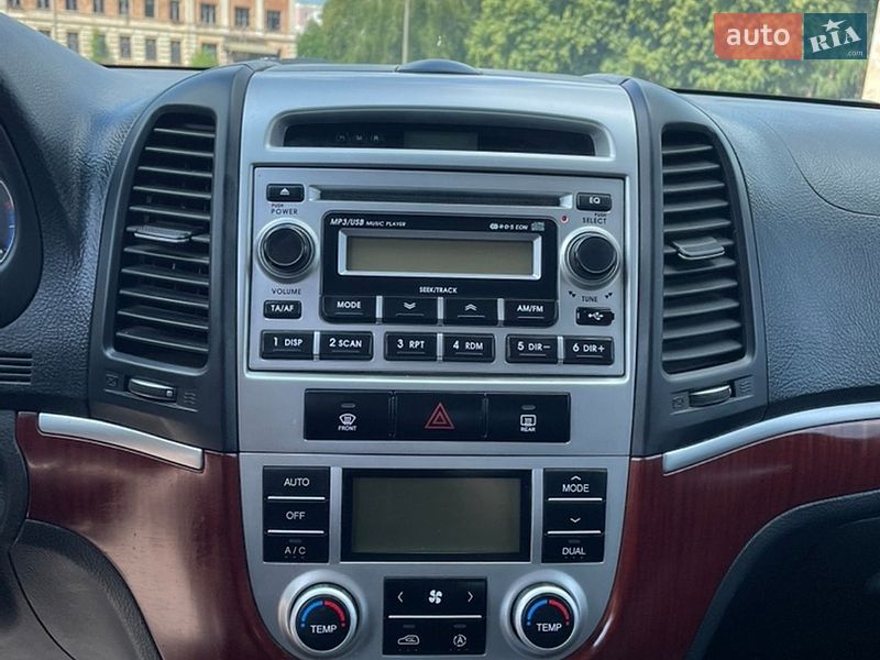 Фото Hyundai Santa FE з оголошення AUTO.RIA