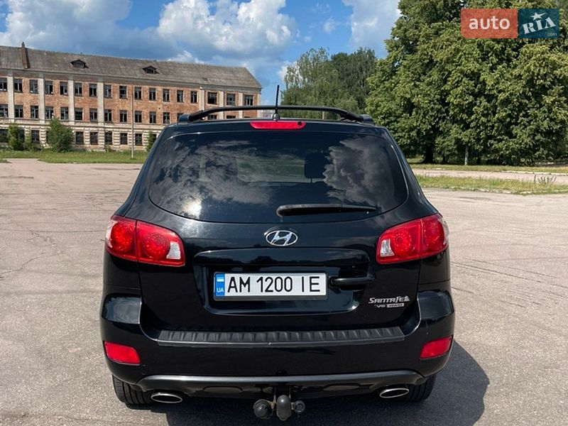 Фото Hyundai Santa FE з оголошення AUTO.RIA