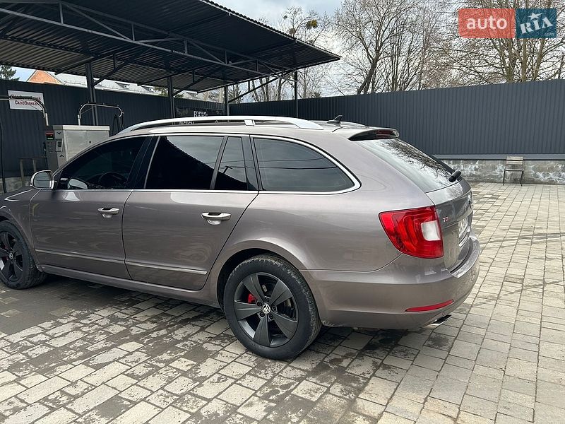 Фото Skoda Superb з оголошення AUTO.RIA