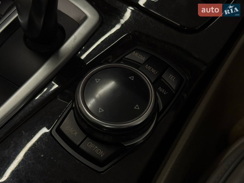 Фото BMW 5 Series з оголошення AUTO.RIA