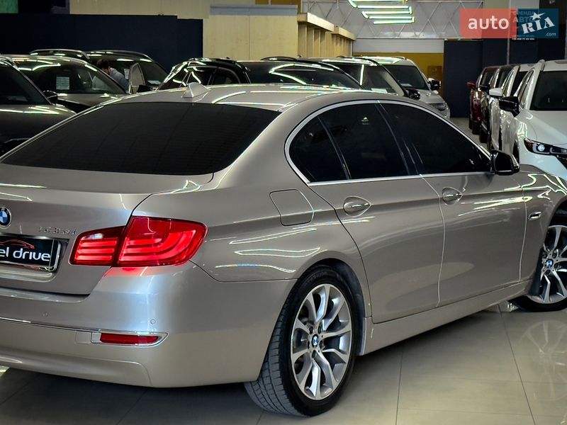 Фото BMW 5 Series з оголошення AUTO.RIA