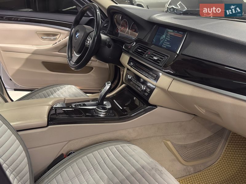 Фото BMW 5 Series з оголошення AUTO.RIA