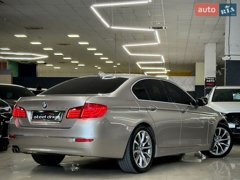 Фото BMW 5 Series з оголошення AUTO.RIA
