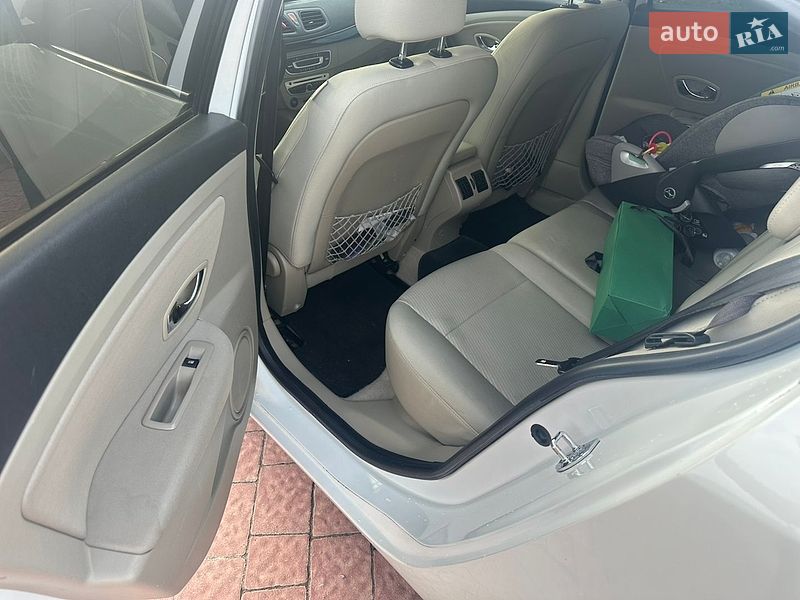 Фото Renault Fluence з оголошення AUTO.RIA
