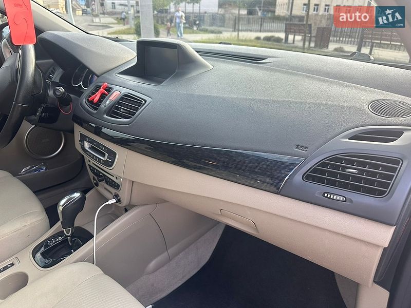 Фото Renault Fluence з оголошення AUTO.RIA