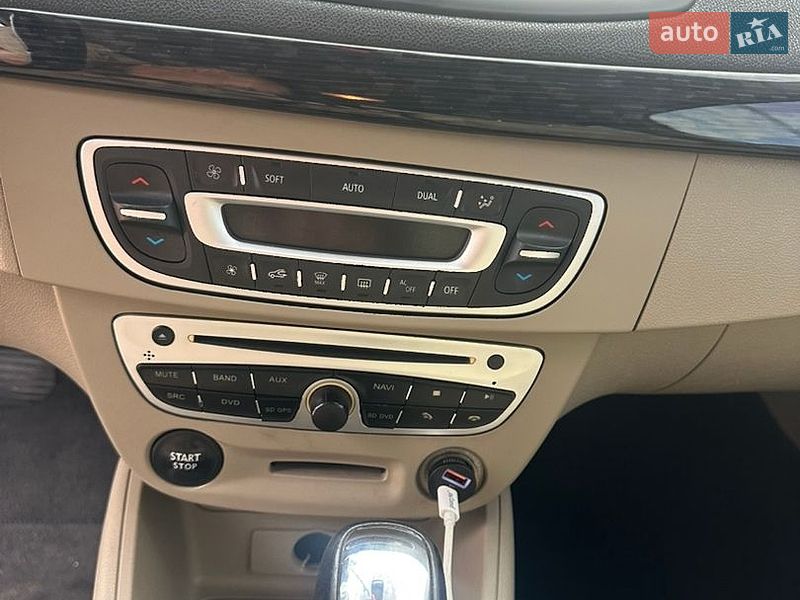 Фото Renault Fluence з оголошення AUTO.RIA