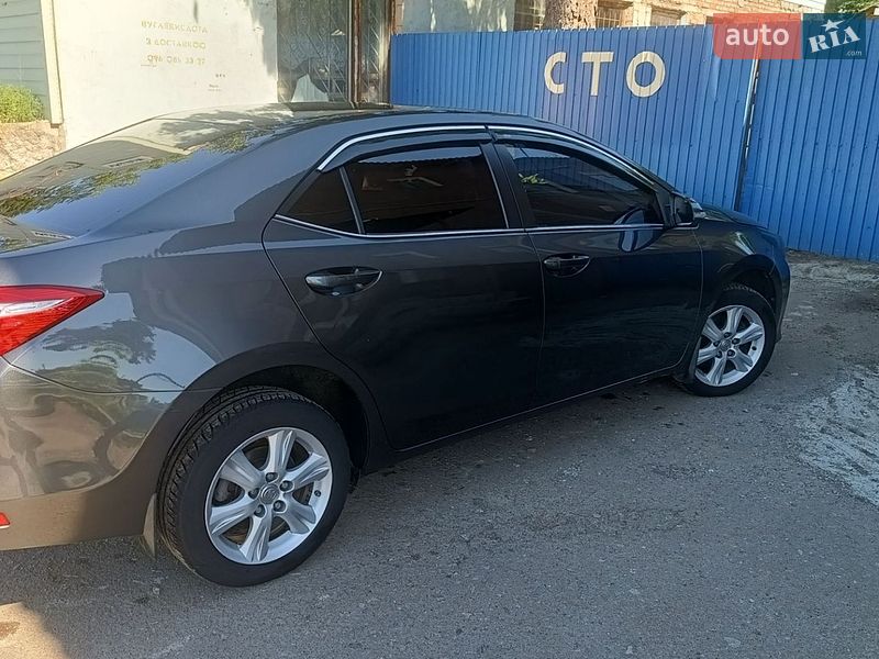 Фото Toyota Corolla з оголошення AUTO.RIA