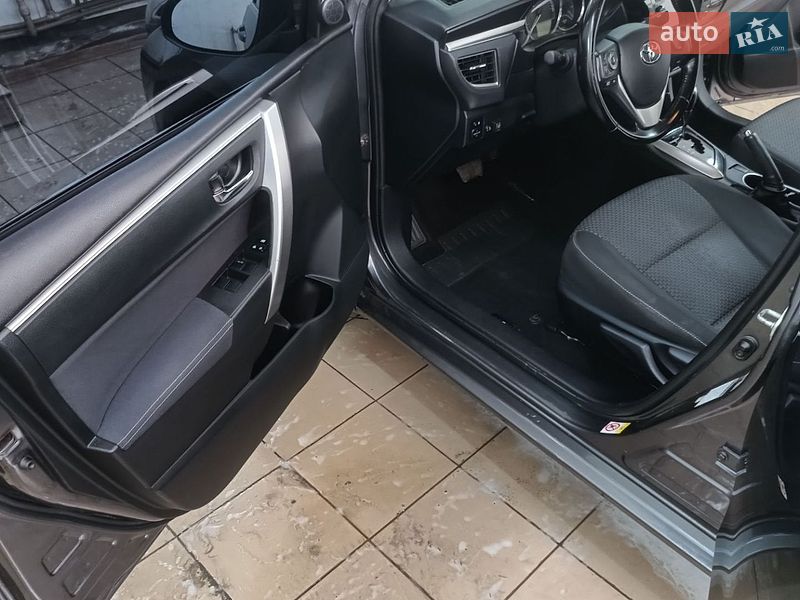Фото Toyota Corolla з оголошення AUTO.RIA