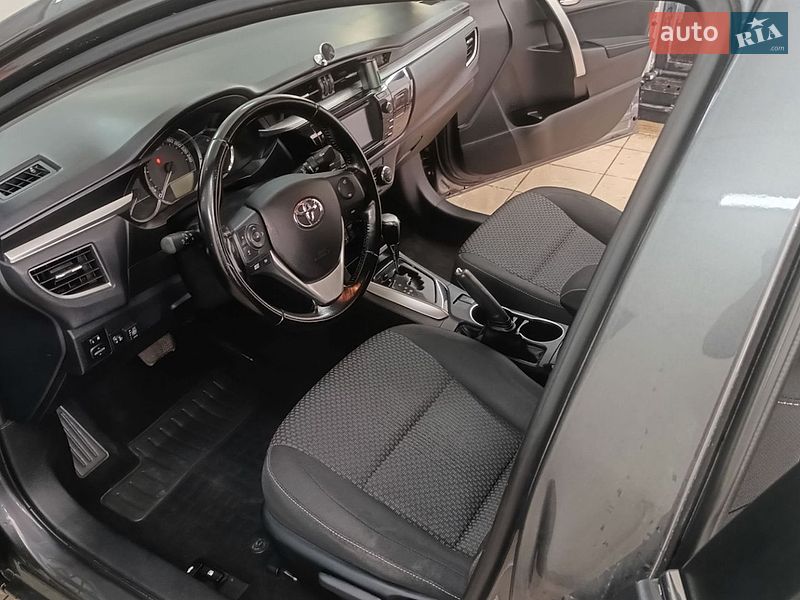 Фото Toyota Corolla з оголошення AUTO.RIA