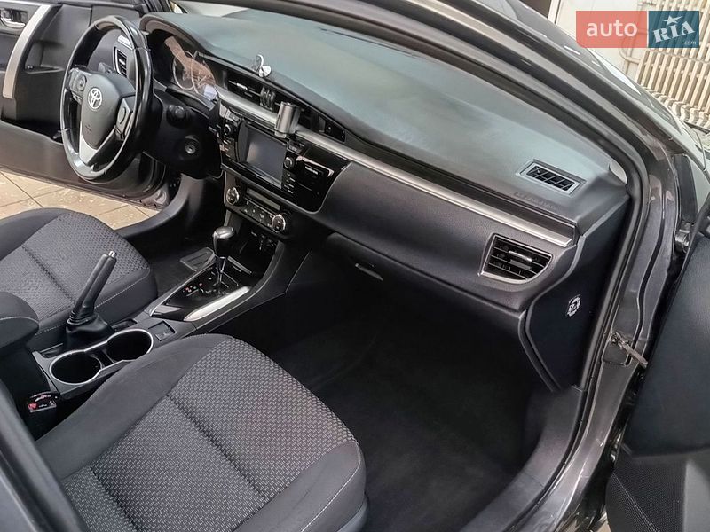 Фото Toyota Corolla з оголошення AUTO.RIA