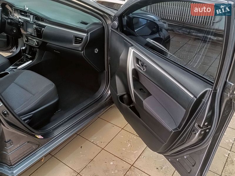 Фото Toyota Corolla з оголошення AUTO.RIA
