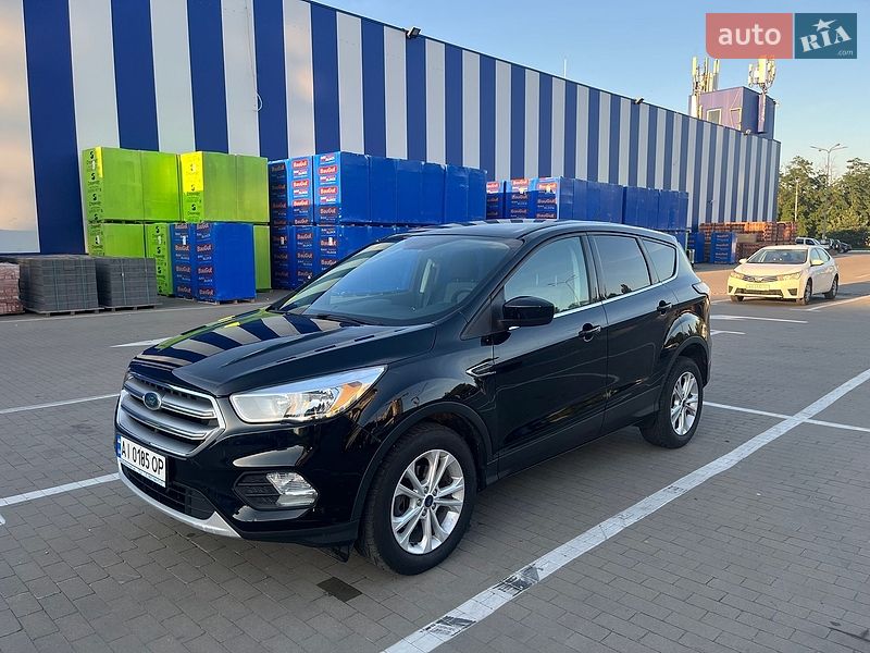 Фото Ford Escape з оголошення AUTO.RIA