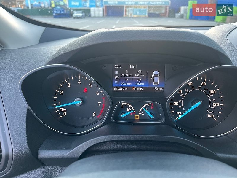 Фото Ford Escape з оголошення AUTO.RIA