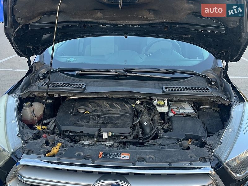 Фото Ford Escape з оголошення AUTO.RIA