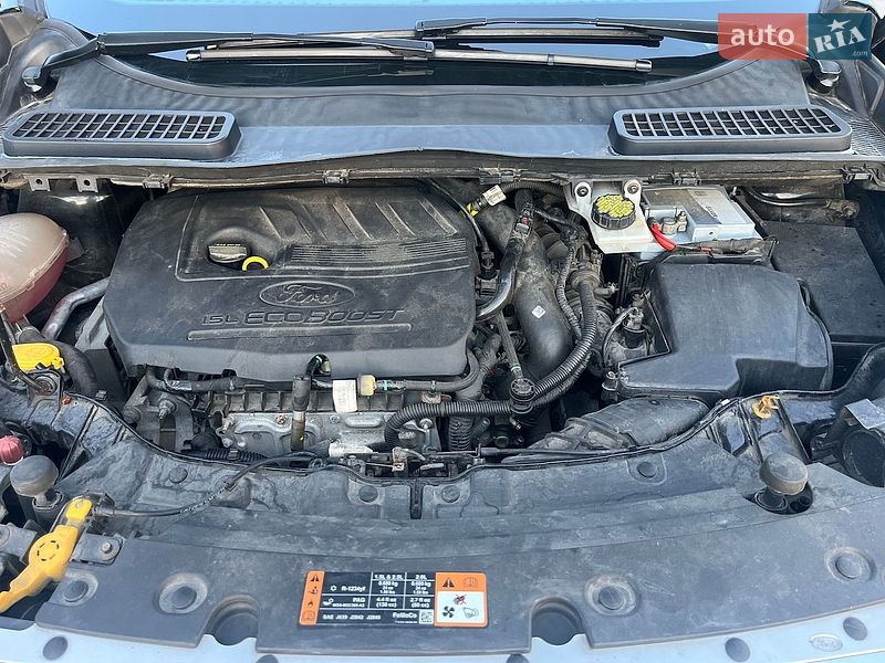 Фото Ford Escape з оголошення AUTO.RIA