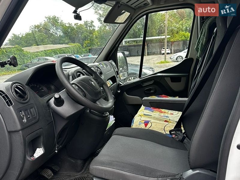 Фото Renault Master з оголошення AUTO.RIA
