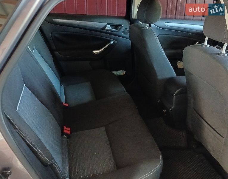 Фото Ford Mondeo з оголошення AUTO.RIA