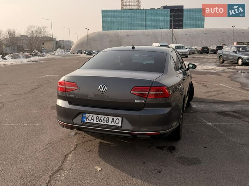 Фото Volkswagen Passat з оголошення AUTO.RIA