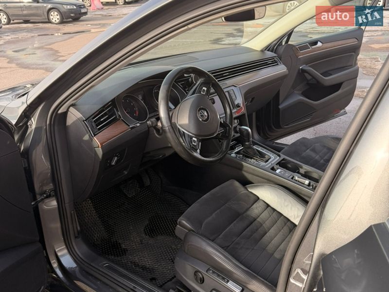 Фото Volkswagen Passat з оголошення AUTO.RIA